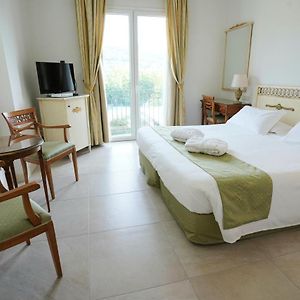 Kamer met een King Size Bed